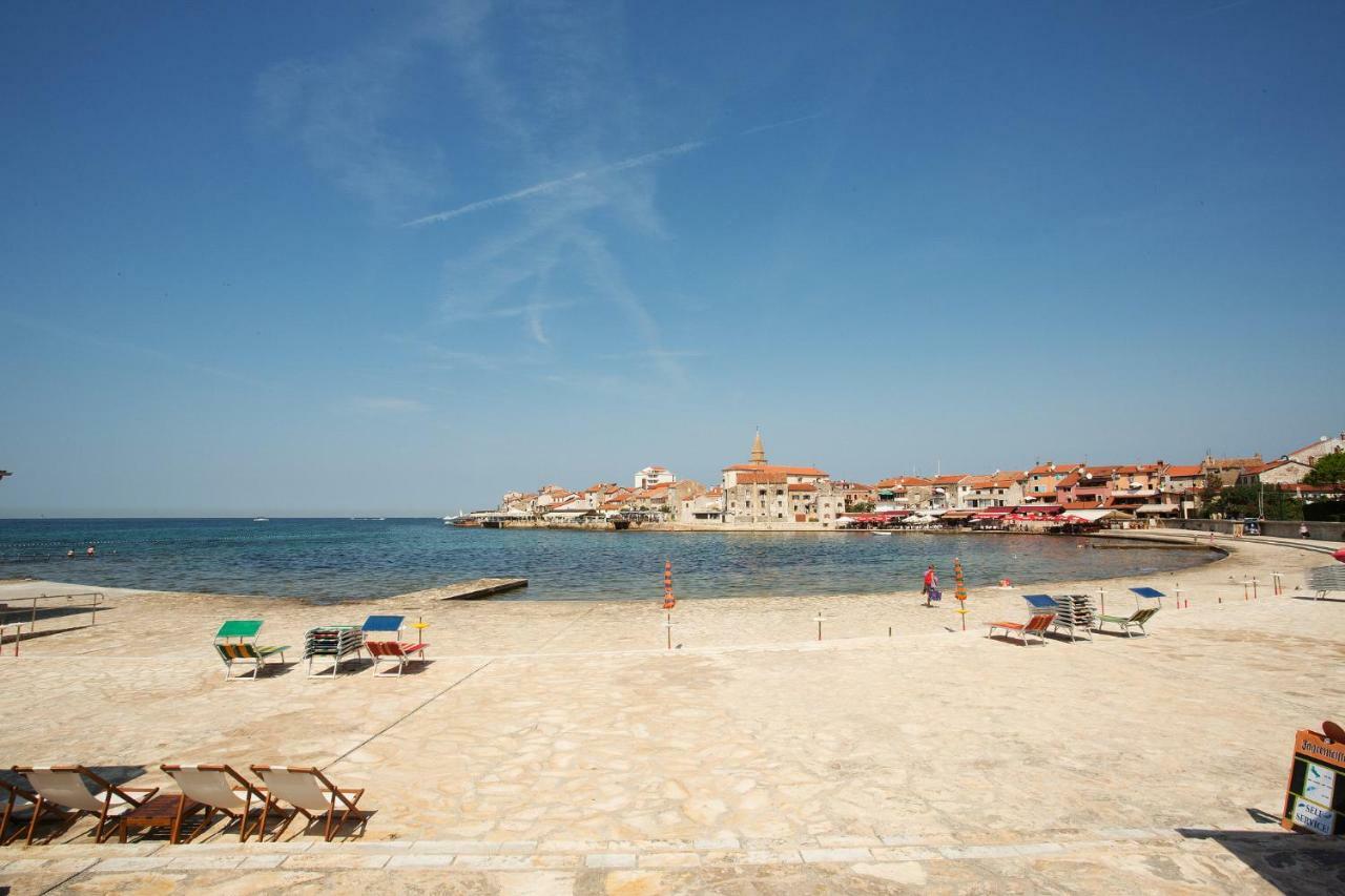 Downtown Beach Apartments Umag Exteriér fotografie