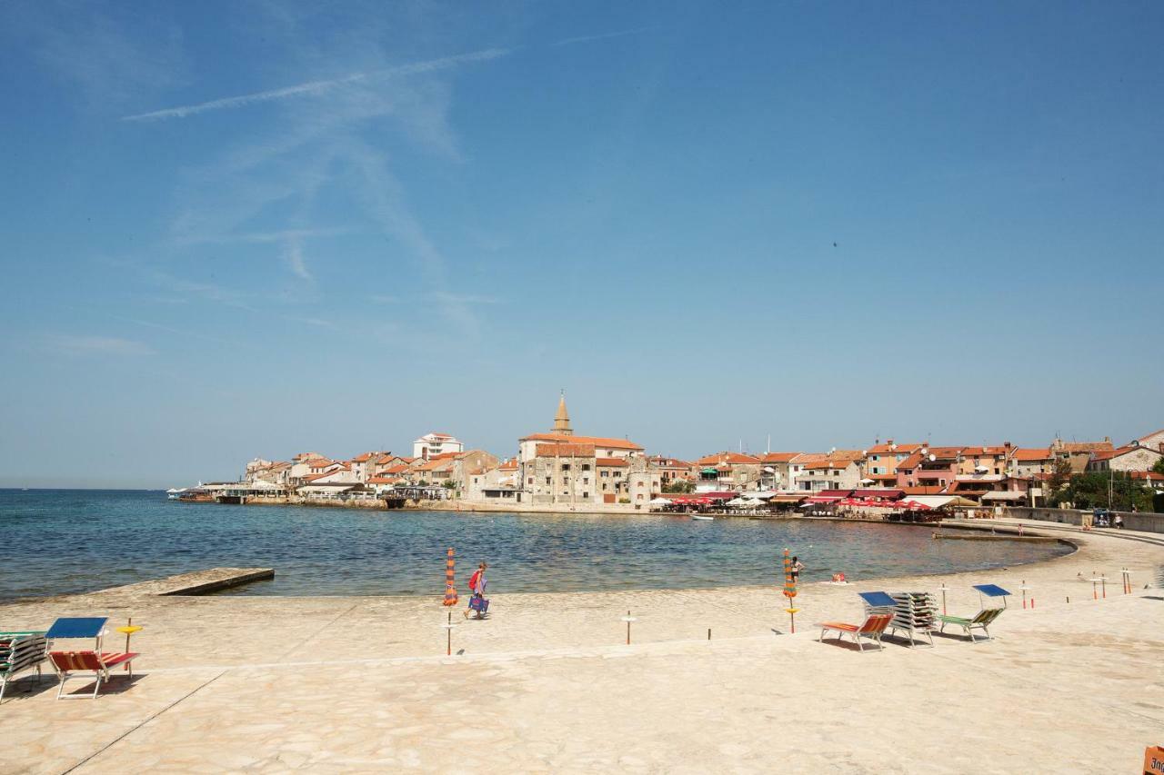 Downtown Beach Apartments Umag Exteriér fotografie